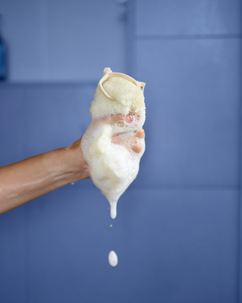 Loofah shower sponge - cleansing & exfoliation